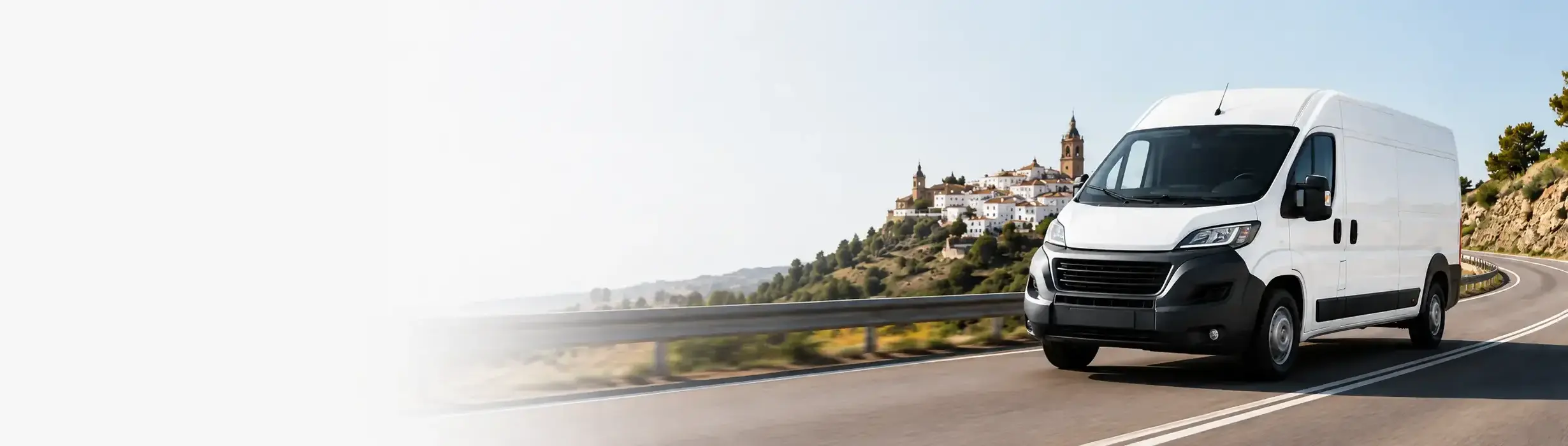 Furgoneta Lebrifurgo en carretera andaluza